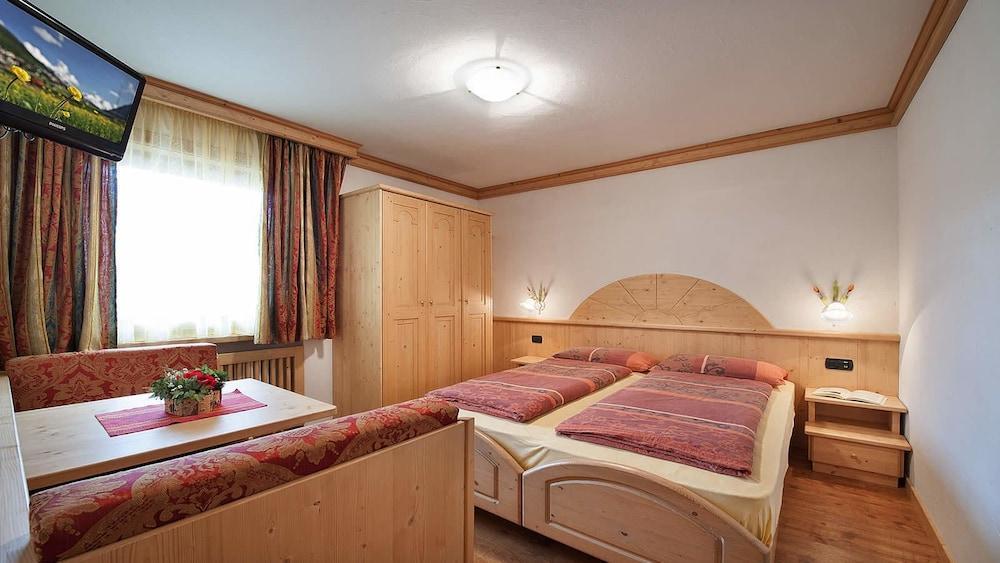 Hotel Champagne Ливиньо Экстерьер фото