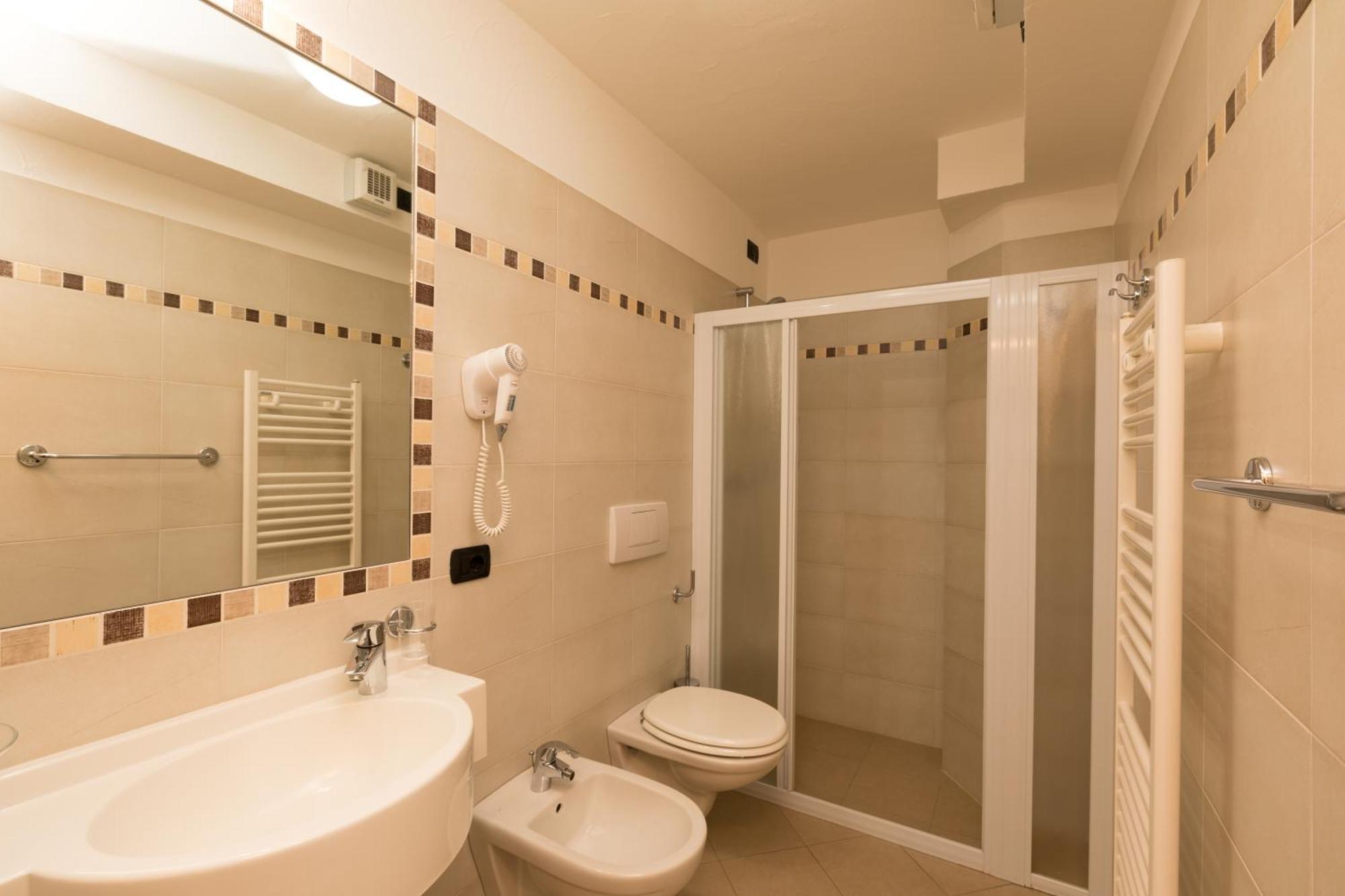 Hotel Champagne Ливиньо Экстерьер фото