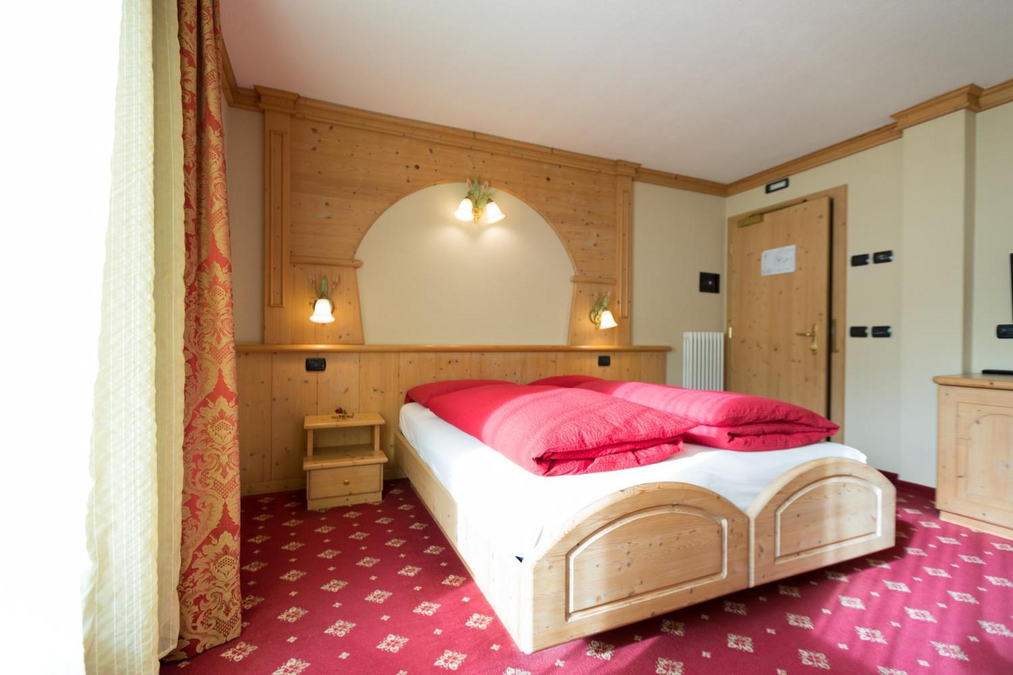 Hotel Champagne Ливиньо Экстерьер фото