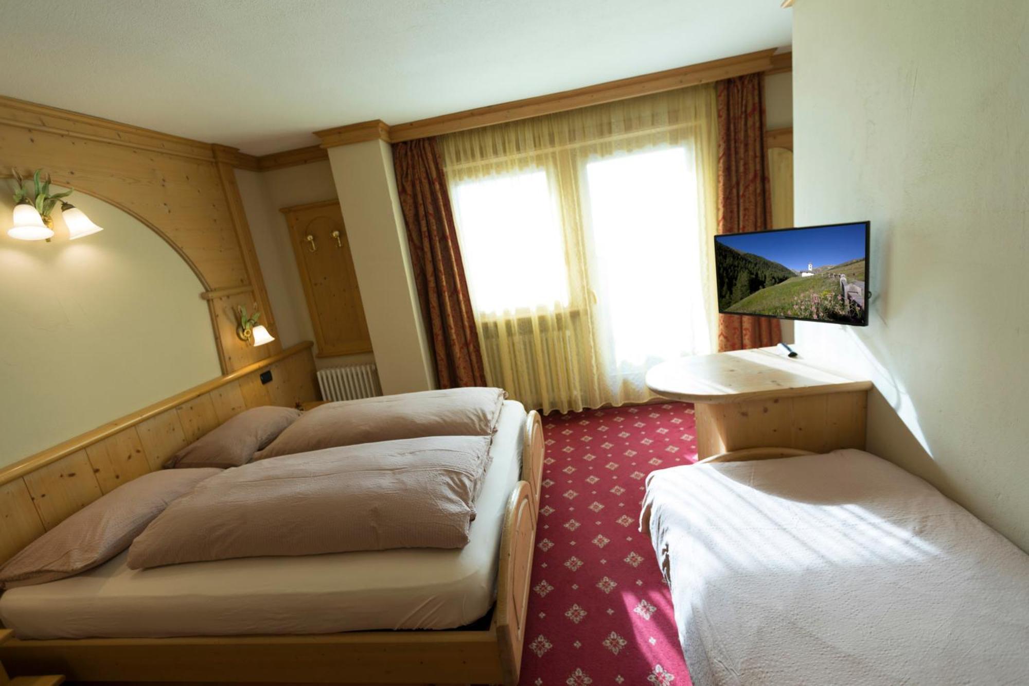 Hotel Champagne Ливиньо Экстерьер фото
