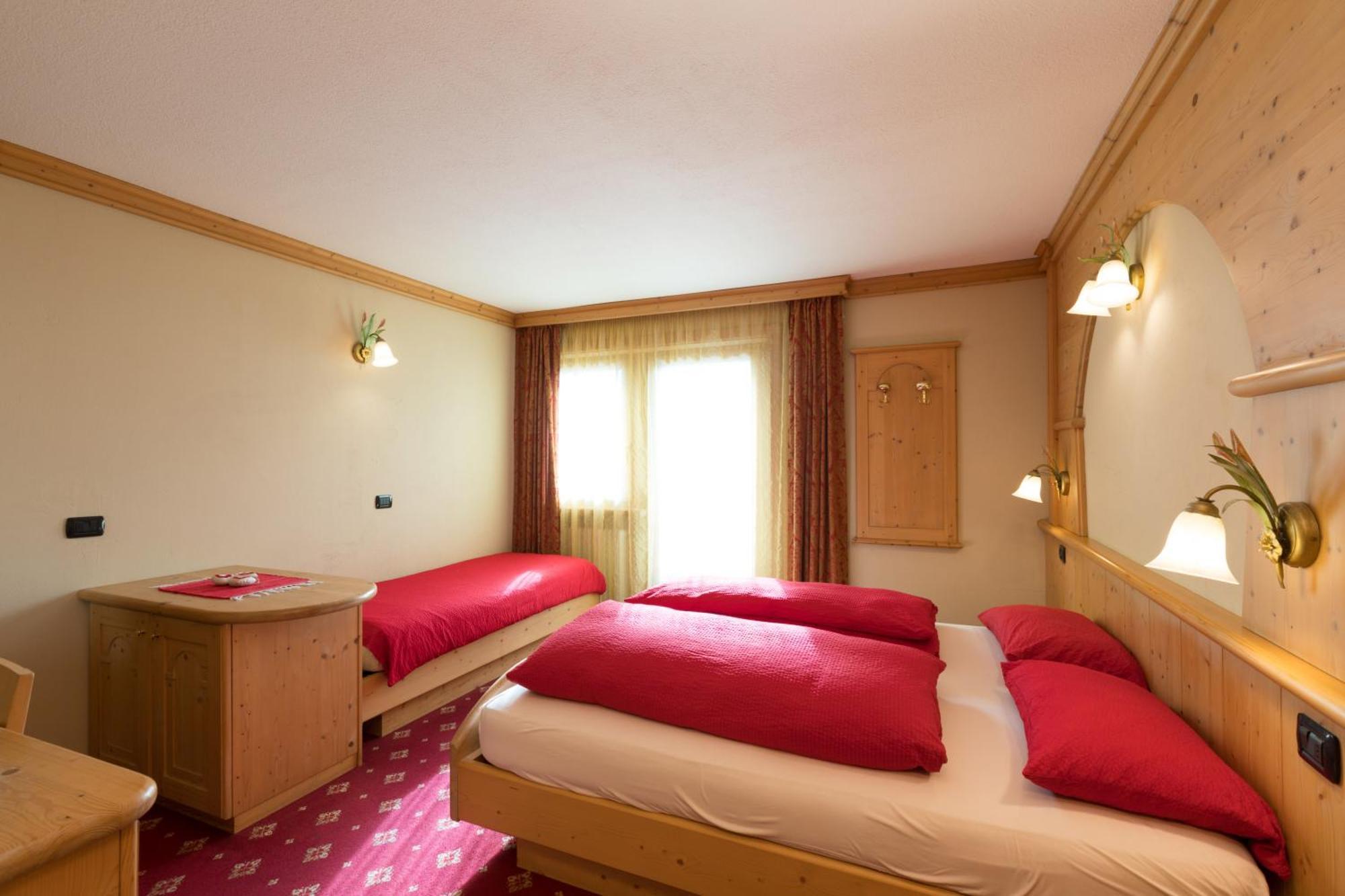 Hotel Champagne Ливиньо Экстерьер фото