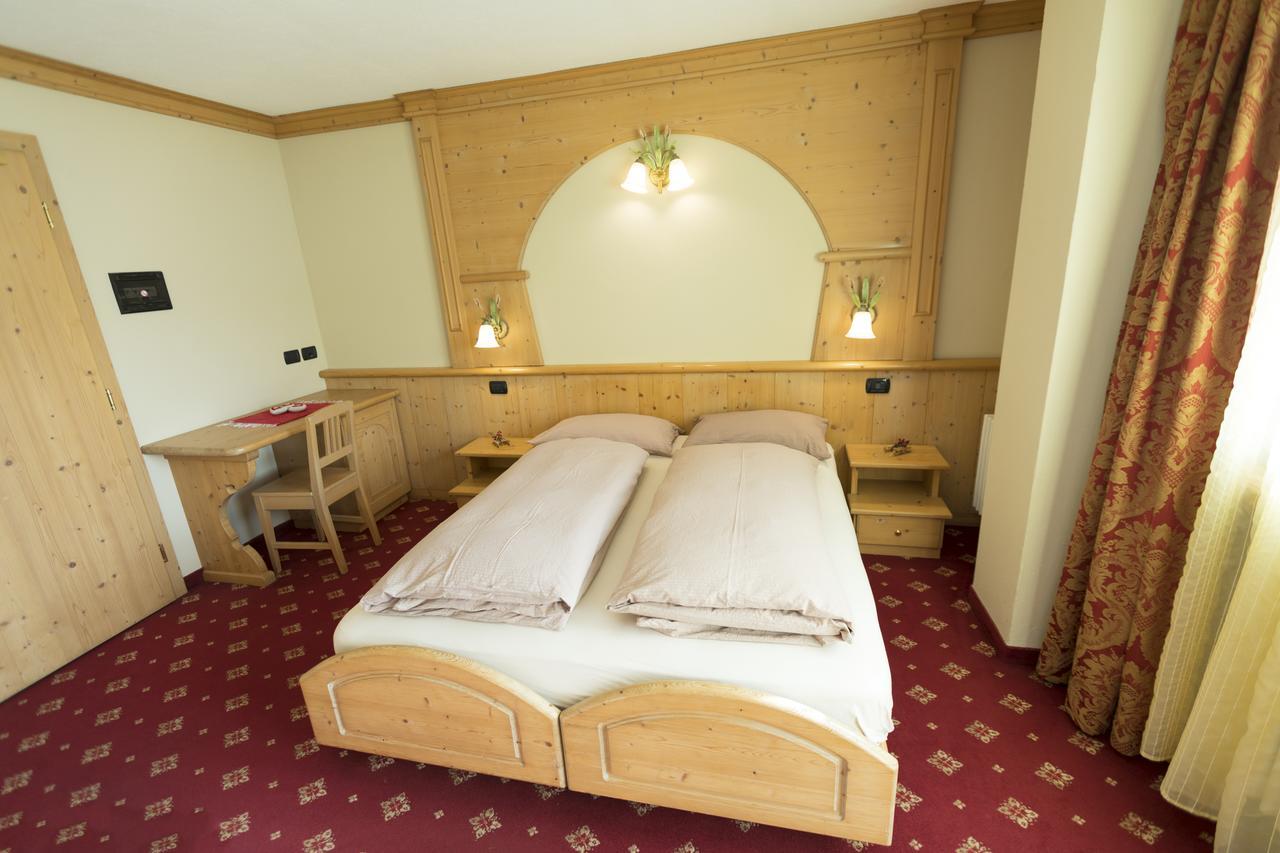 Hotel Champagne Ливиньо Экстерьер фото